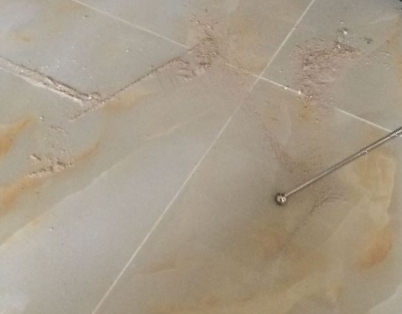 柳北瓷砖空鼓维修公司分享粘合剂选择不当在瓷砖铺贴过程中可能导致以下问题